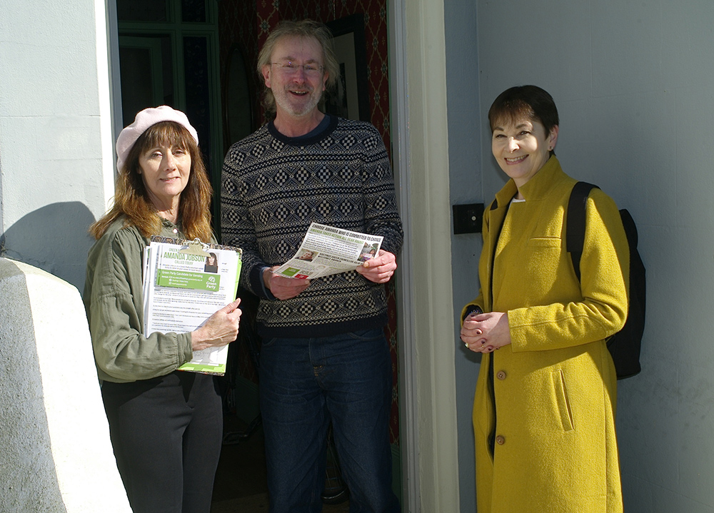 Caroline Lucas doorknocking with Amanda Jobson, Green Party candidate for Gensing